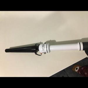 Hot tools tapered wand